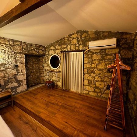 Baba Evi Butik Otel Çeşme Exterior foto